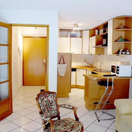 Apartment 2p 4* 58m2 Face Au *